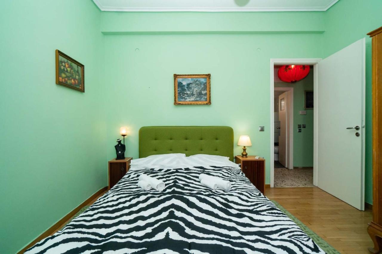 Acropolis View Vintage Style Apartment In Koukaki Athens Luaran gambar
